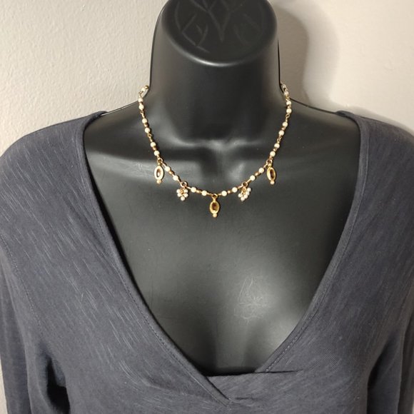 Pretty Gold Tone And White Bead Necklace Adjustable 14 To 16 Inches Long - Picture 2 of 12